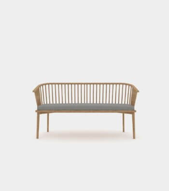 Classic wood bench with struts - 3D Model